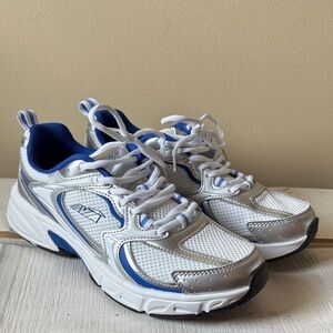 Chunky Blue, White, and Silver Athletic Sneakers (AVIA 5000)